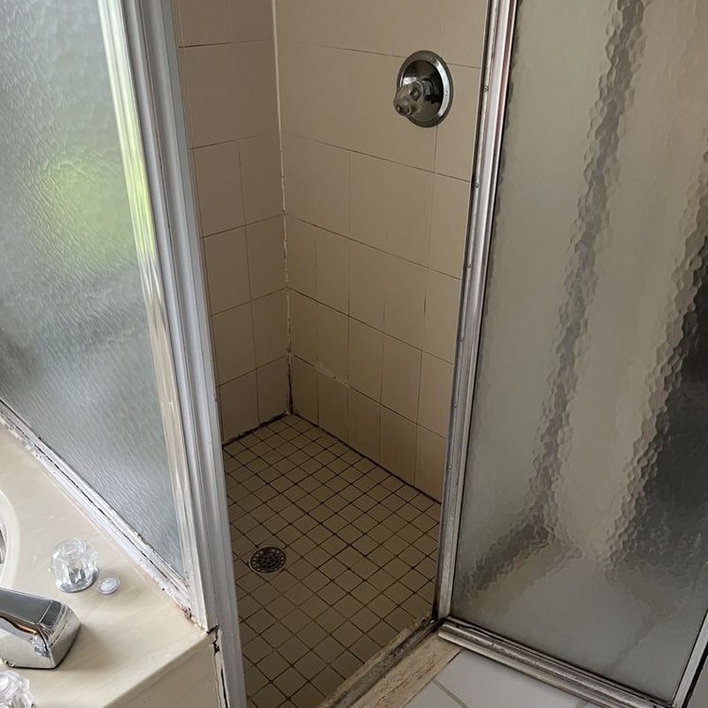 John Henry Cleaning Service - Professional Office and Home Cleaning in Okeechobee, FL